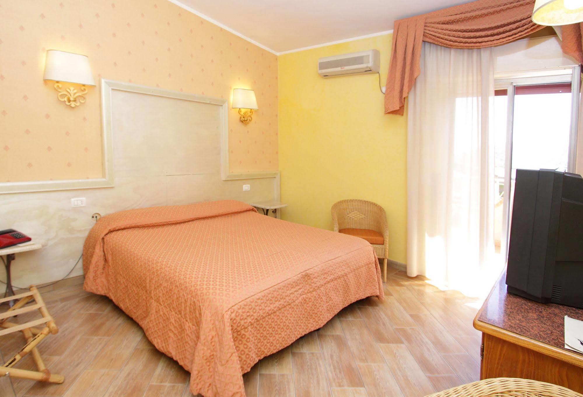 Hotel D'Orange D'Alcantara Francavilla di Sicilia Zewnętrze zdjęcie